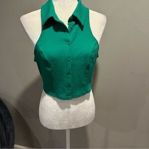 NWT Urban Outfitters Cropped Razorback Green Button Down Sleeveless Shirt Medium